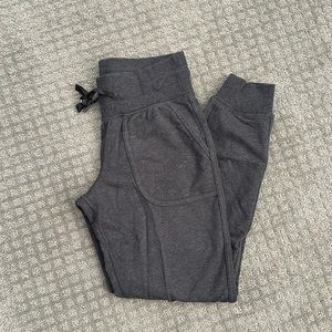 LuluLemon women’s jogger pant in Charcoal.